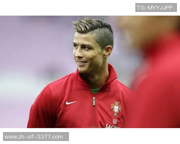 年轻足球球星风采壁纸展现新一代球场霸主的激情与活力